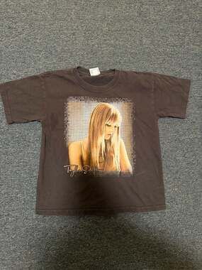 Vintage 2011 Taylor Swift Speak Now World Tour T-Shirt Brown Youth Small